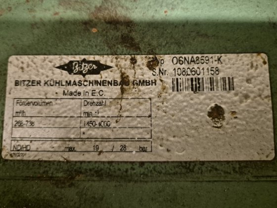 ビッツァー水冷式ねじ圧縮機セット