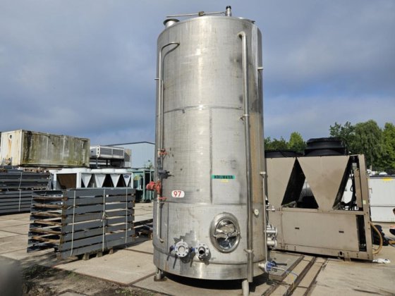 液体受信機水タンク