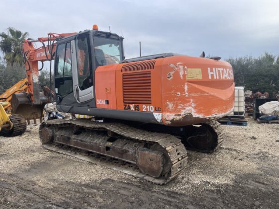 2008 TRACKED EXCAVATOR