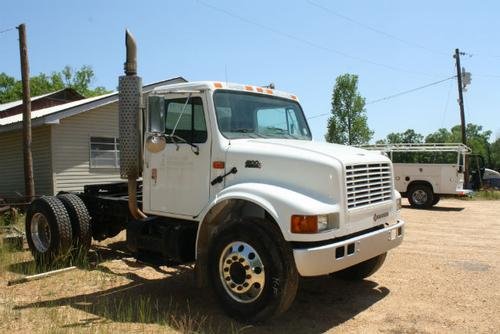 2001 INTERNATIONAL 4900 in Jackson,