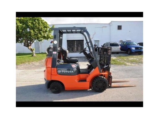2003 TOYOTA 7FGCU20 Forklifts in