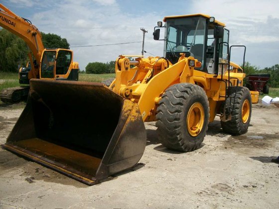 2005 Hyundai HL760-7 Loaders in