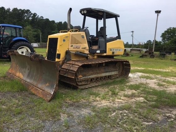 NEW HOLLAND D95LGP Dozers in