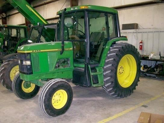 1994 JOHN DEERE 6400 Tractors