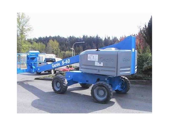 2004 GENIE S-40 Manlift in