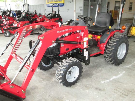 2015 Mahindra Max 26XL 4WD