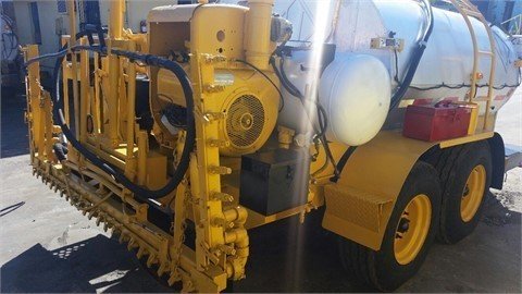 2001 CHAUSSE 600 GAL Pavers