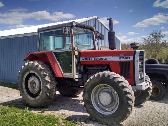 1984 MASSEY FERGUSON 2640 Tractors