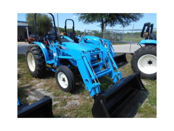 LS TRACTOR G3038 Tractors in