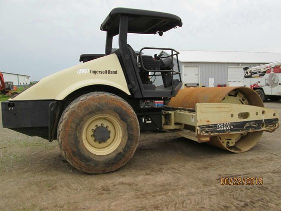 2004 Ingersoll-Rand SD105DX Compactors in