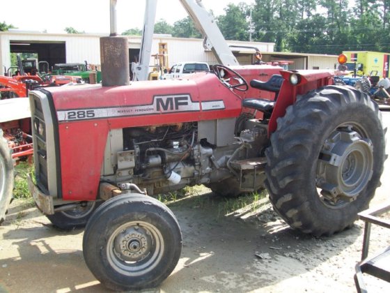 1979 MASSEY FERGUSON 285 Tractors