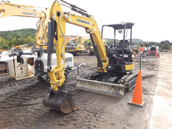 2014 YANMAR VIO35-6A Excavators in