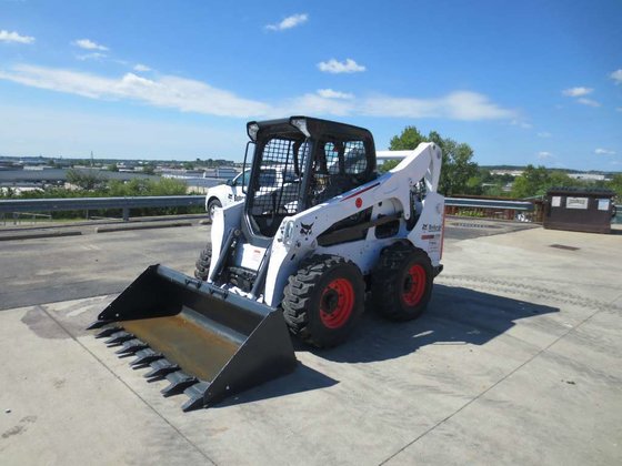 2014 Bobcat S750 Skid steers