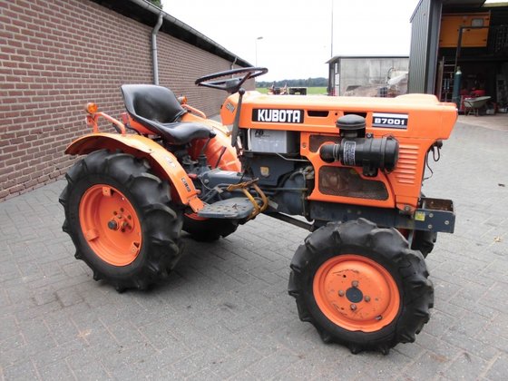 Kubota B7001 4 wd (iseki,shibaura)