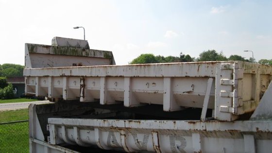 Diversen open container in Netherlands
