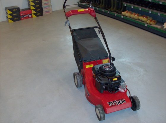 B&S tandem 650E in Beek,