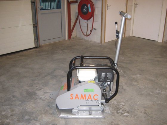 SAMAC TRILPLAAT T2600 in Rucphen,