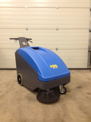 2013 Achterloop veegmachine Isal PB