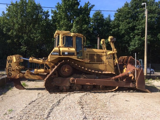 1988 Caterpillar D8N-Ripper in Maasmechelen,