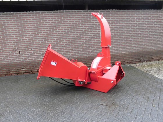BX 62 houtversnipperaar,houthakselaar in Schaijk,