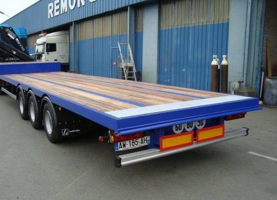 Lecitrailer Plateau Surbaissé in Saint-Jean-de-Linières,