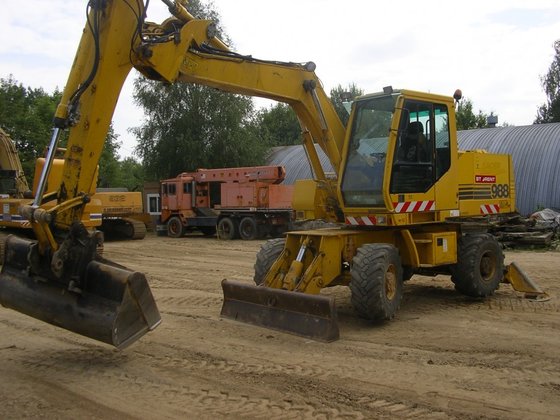 2001 Case 988P in Vilnius,