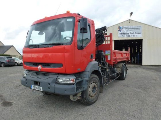 Renault Kerax in Saint-Germain-en-Coglès, France