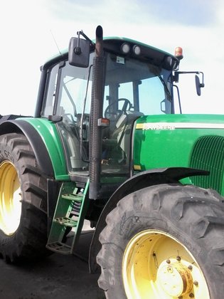 John Deere 6620 in Hurdegaryp,