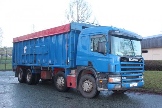 2001 Scania 114 340 in