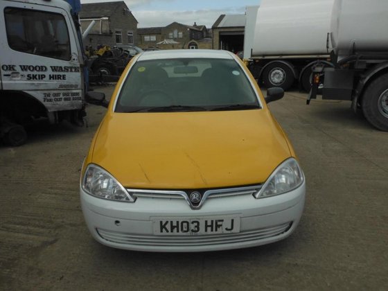 2003 Vauxhall corsa in Halifax,