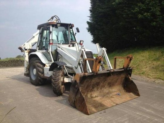 2002 Case M580 in Halifax,