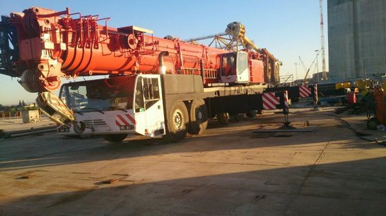 1999 Demag AC 300 in
