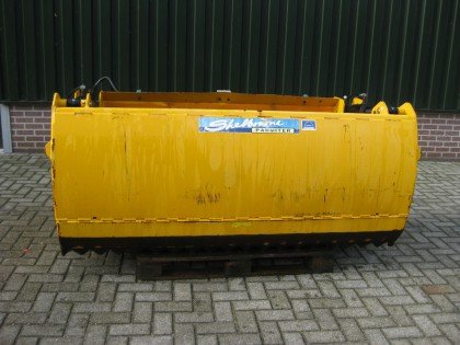 Parmitter kuilhapper in Luttenberg, Netherlands