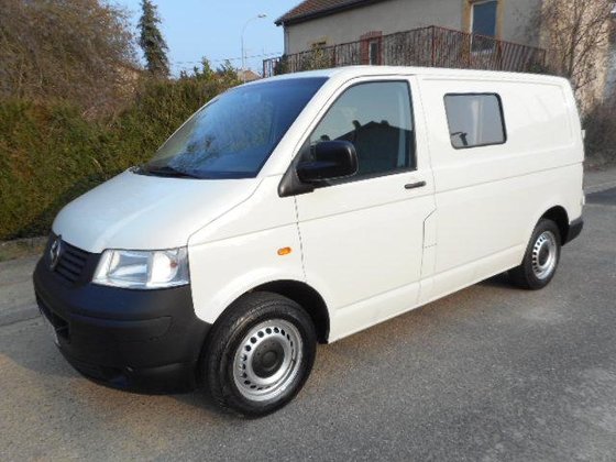 Volkswagen T5 in Novéant-sur-Moselle, France