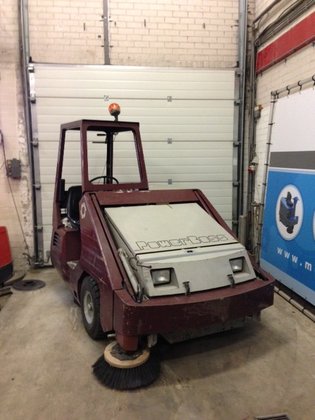 Powerboss SW 9 XR in