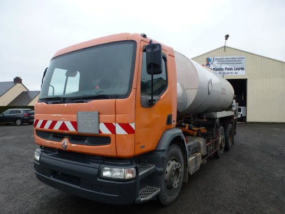Renault Premium in Saint-Germain-en-Coglès, France