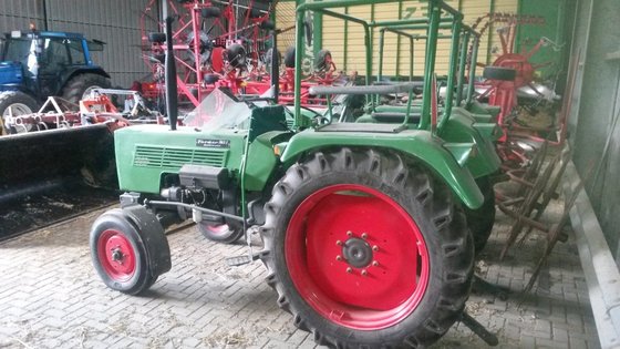 1975 Fendt 103 in Engwierum,