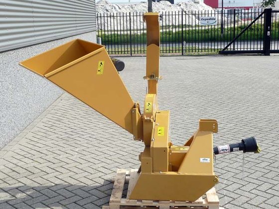 2015 Wallenstein BX32SEU Houthakselaar in