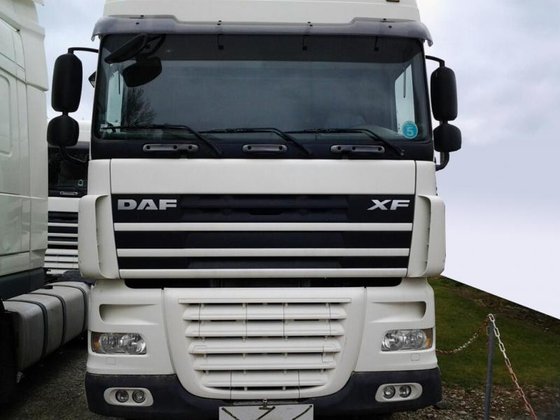 DAF XF105 in Saint-Priest, France