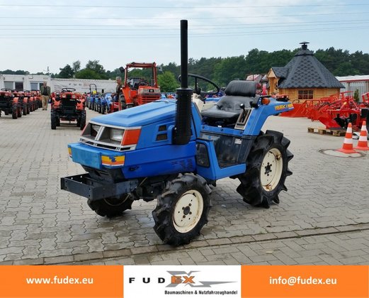 Iseki TU140 mini tractor kubota