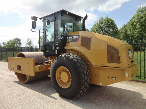 2015 Caterpillar CS76B in Haaften,