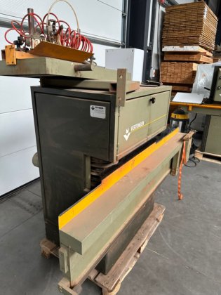 Profileermachine, Vertongen - L01