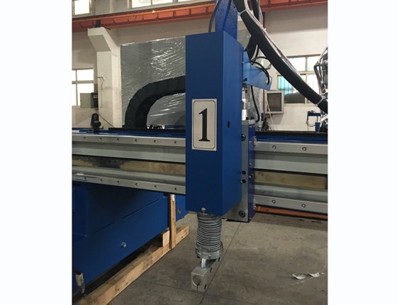 HNC-4000 标准型数控火焰等离子切割机