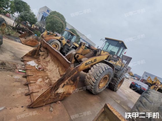 2016年 SDLG L952