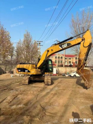 2013 凯特彼勒 320D