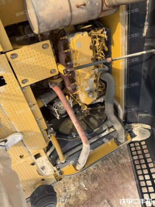 2018年 キャタピラー 326D2 L