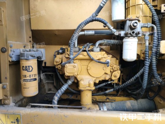 2015年 卡特彼勒 320D2