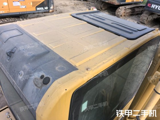 2020年コマツPC200-8M0