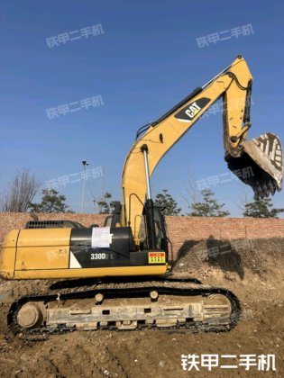 2017 年 CAT 330D2L