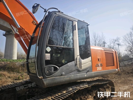 2013年日立 ZX200-3